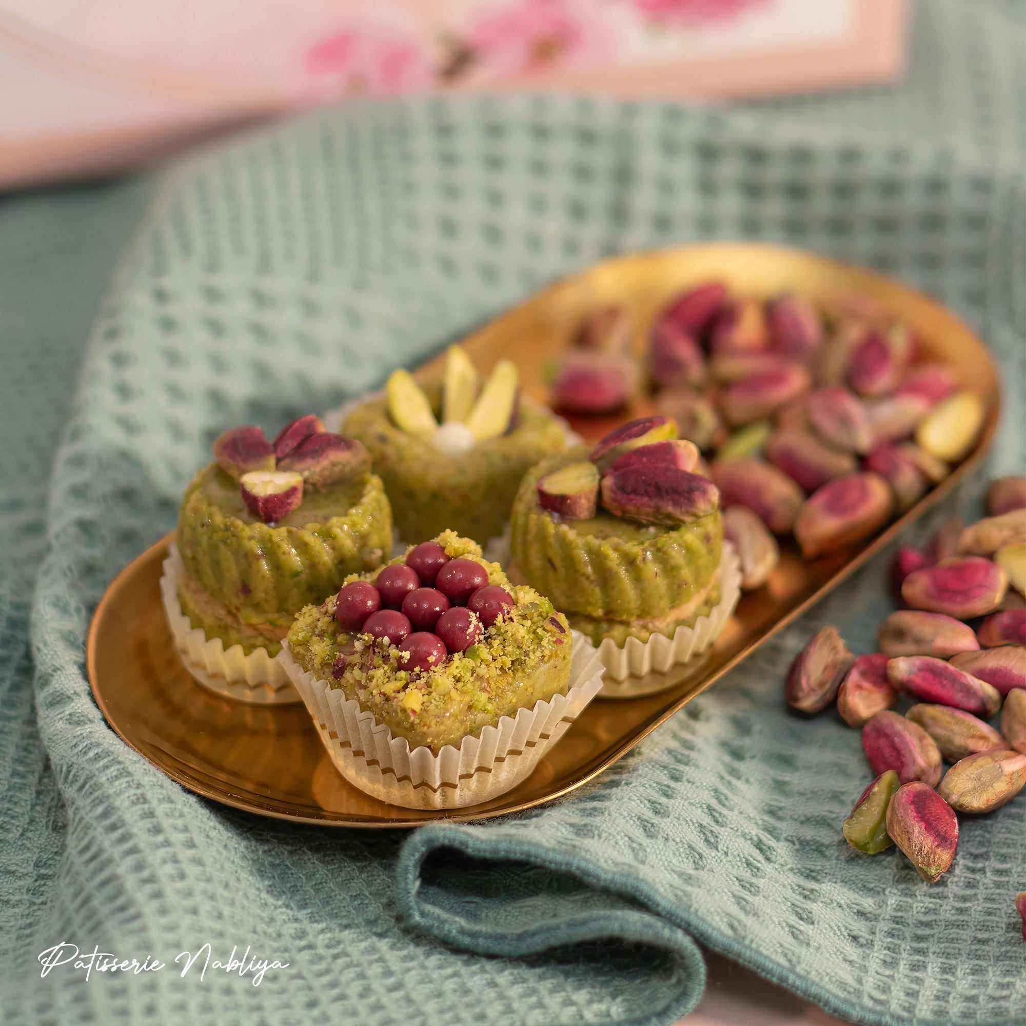 Mignardises tunisiennes luxueuses aux pistaches de qualité supérieure