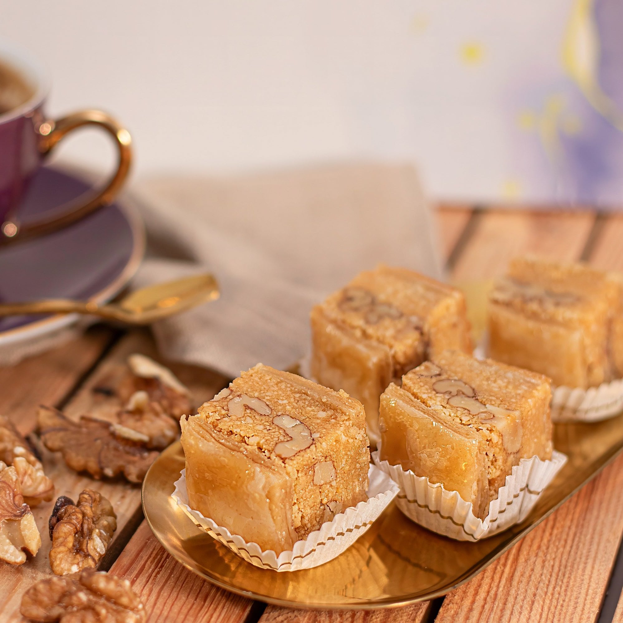 Baklawa Amande-Noix avec amandes moulues et noix entières