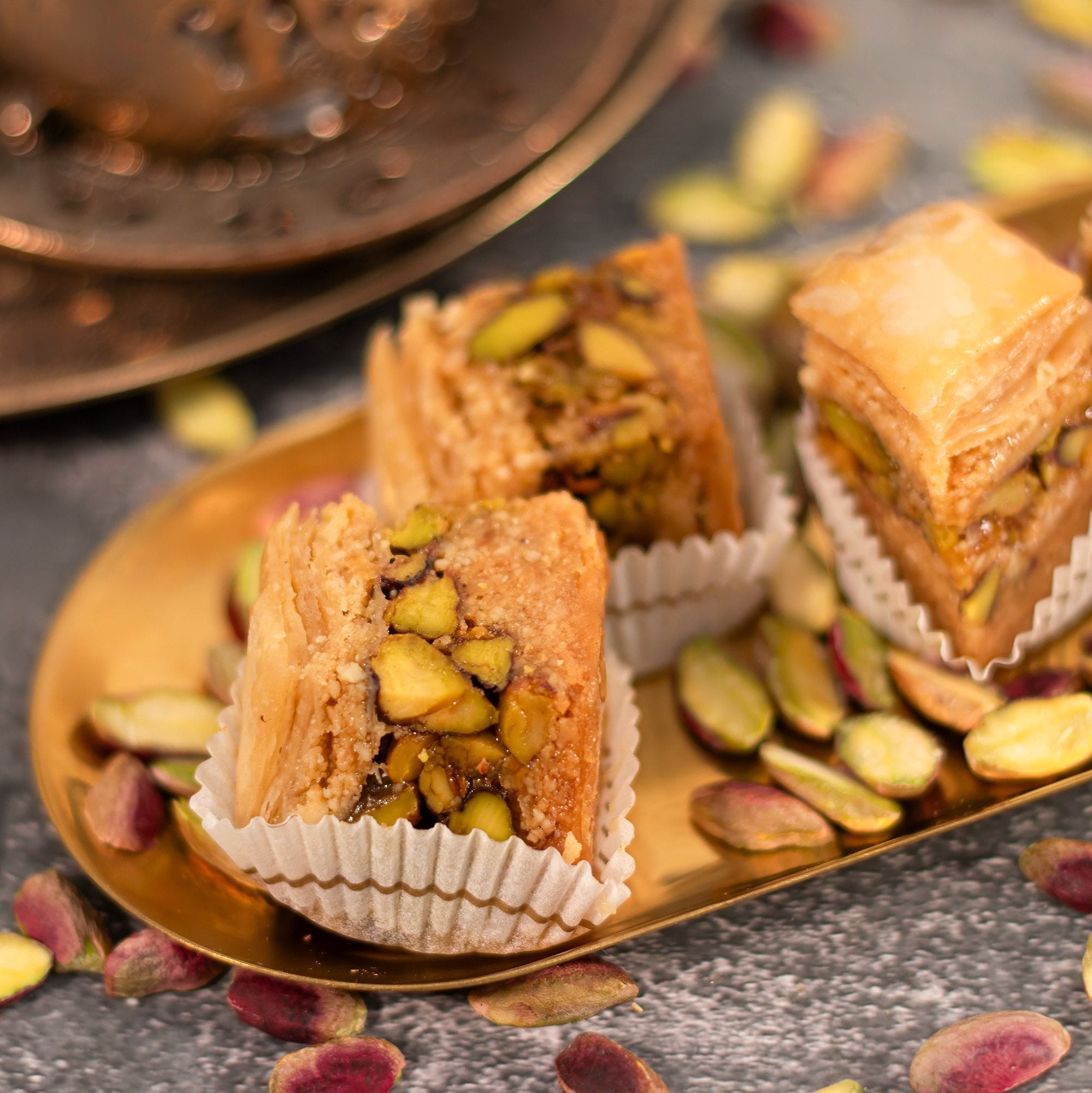 Baklawa Amande-Pistache avec amandes et de pistaches entières