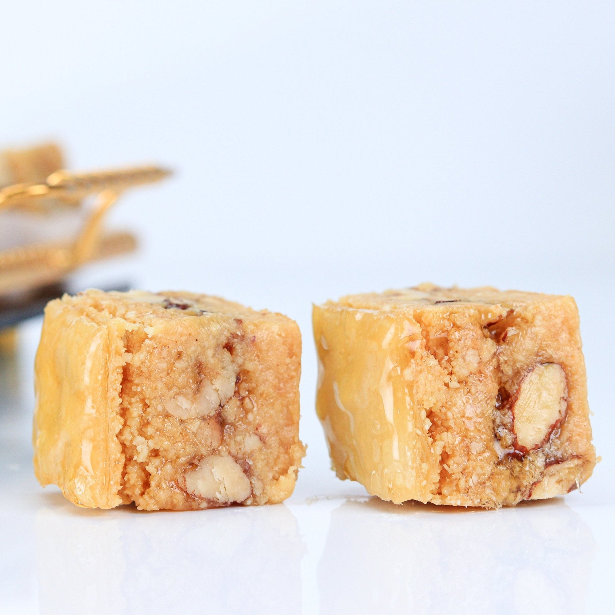 Baklawa Amande Achek avec amande entière de qualité tunisienne