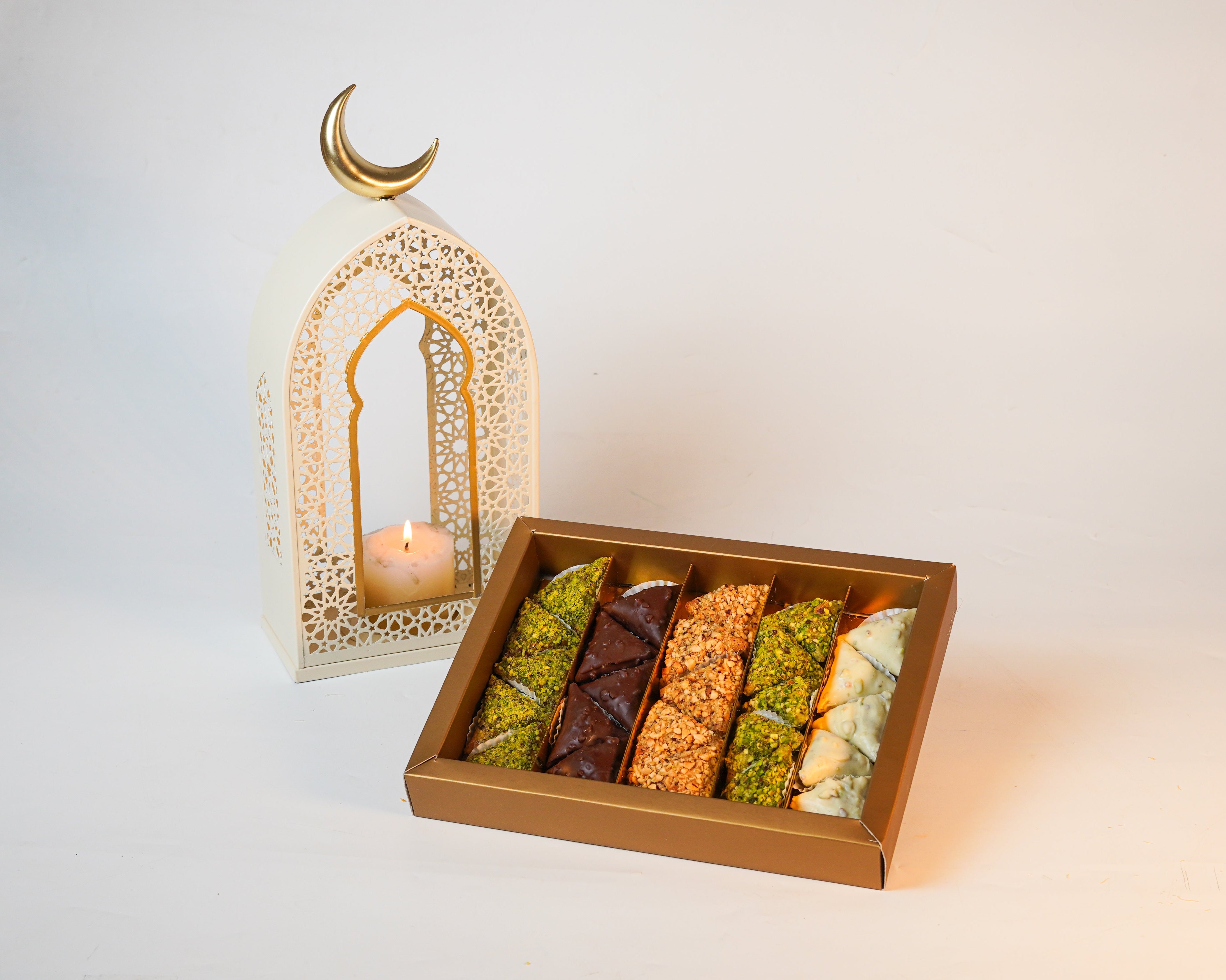 Coffret Samsa – 25 Samsa tunisiennes croustillantes pour accompagner le thé